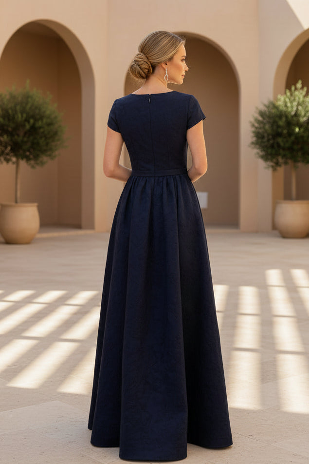Vestido de Jacquard Corte Evasé con Corpiño de Lentejuelas y Bolsillos