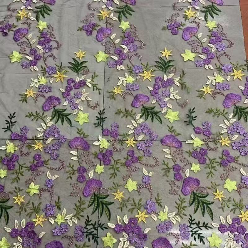 Vestido Midi de Malla con Bordado Floral y Volantes, con Tirantes Atados