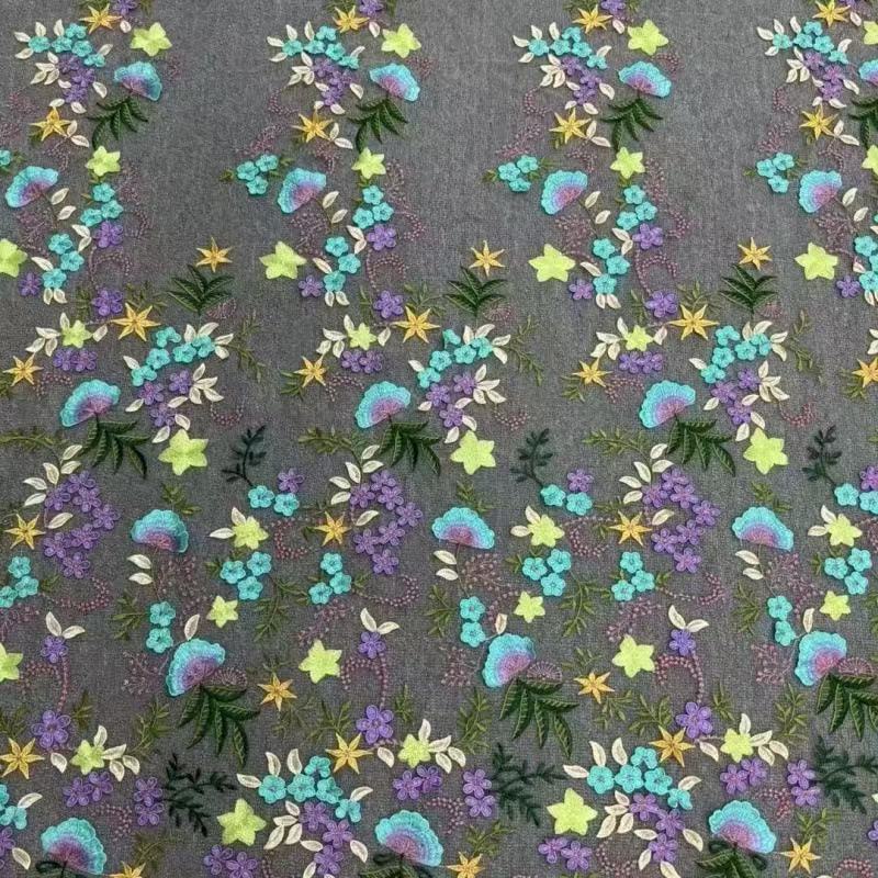 Vestido Midi de Malla con Bordado Floral y Volantes, con Tirantes Atados