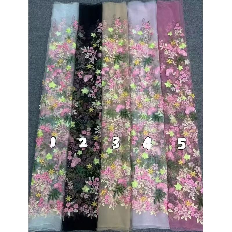 Vestido Midi de Malla con Bordado Floral y Volantes, con Tirantes Atados