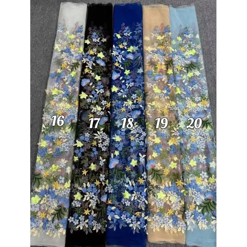 Vestido Midi de Malla con Bordado Floral y Volantes, con Tirantes Atados