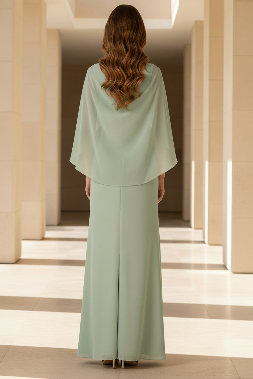 Elegante Vestido de Noche de Gasa con Columna y Capa