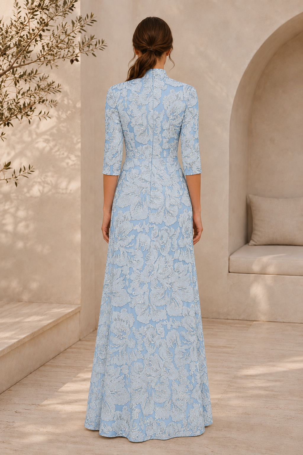 Vestido largo de jacquard floral de cuello alto con mangas 3/4