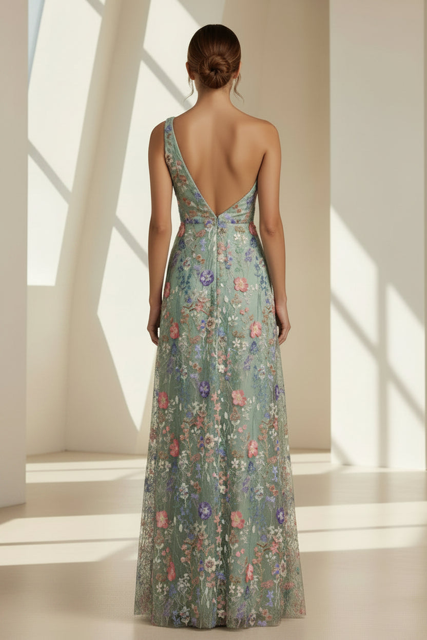 Vestido de noche asimétrico con bordado floral