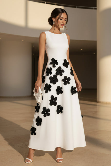 Maxivestido sin mangas con apliques florales en 3D