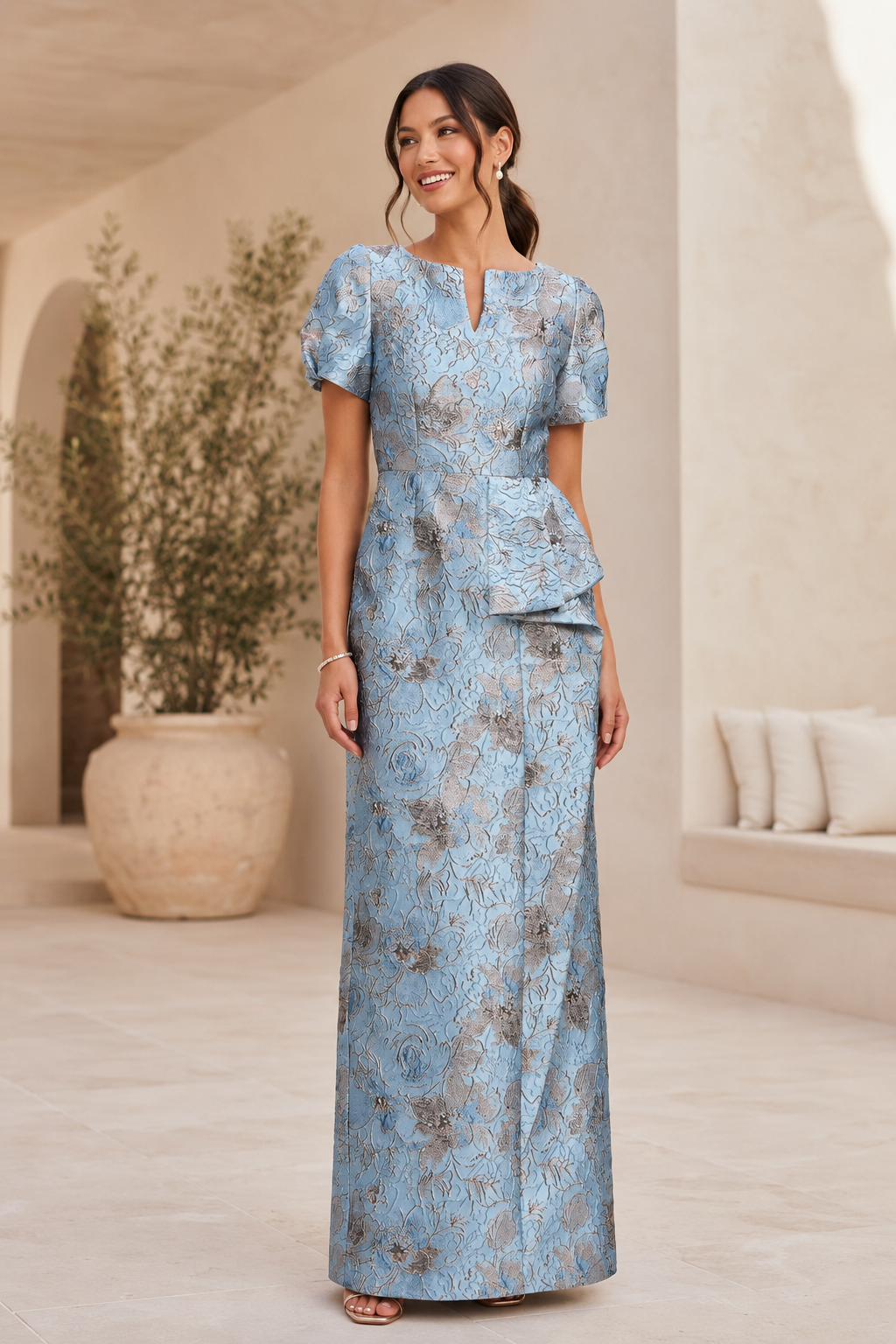 Vestido de noche estilo columna con peplum de jacquard floral