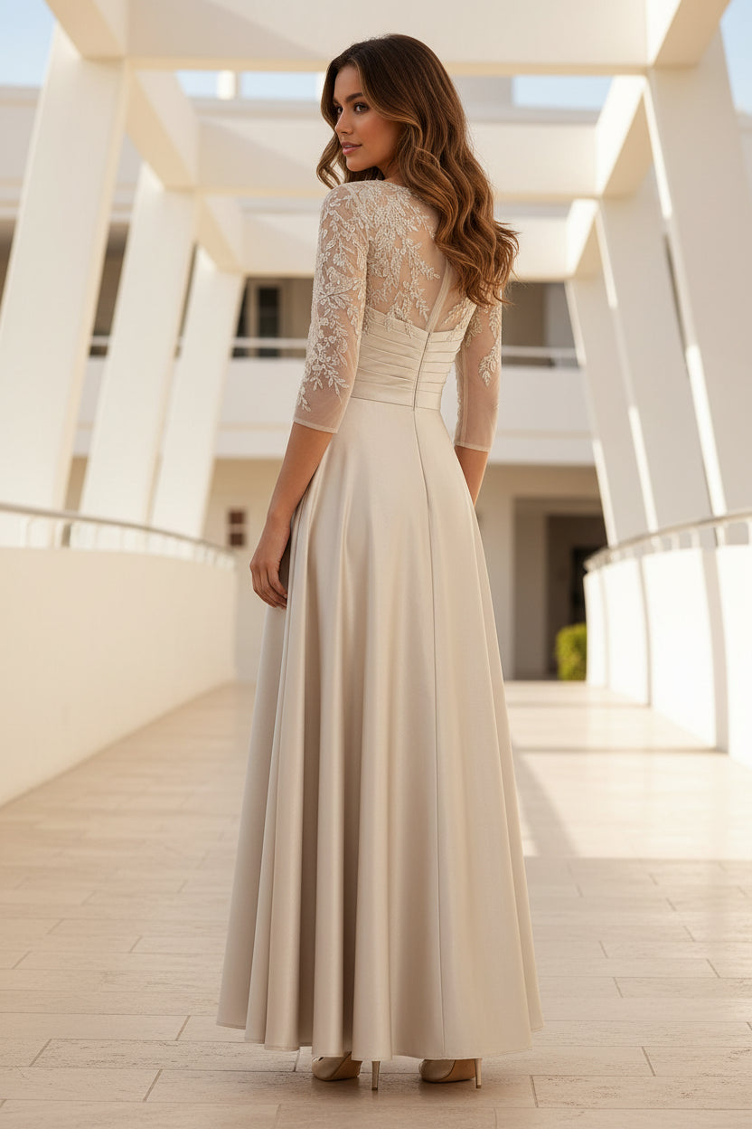 Vestido de madrina de raso y encaje ilusión con silueta en A