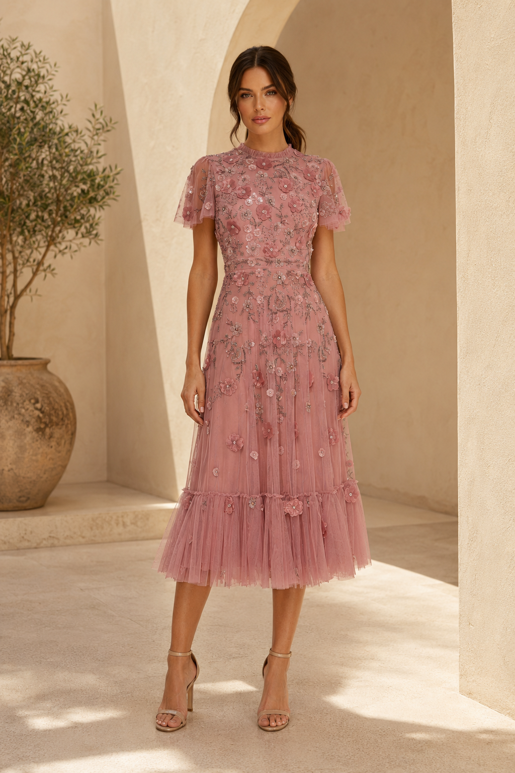 Vestido Midi de Tul Bordado Floral con Mangas de Vuelo