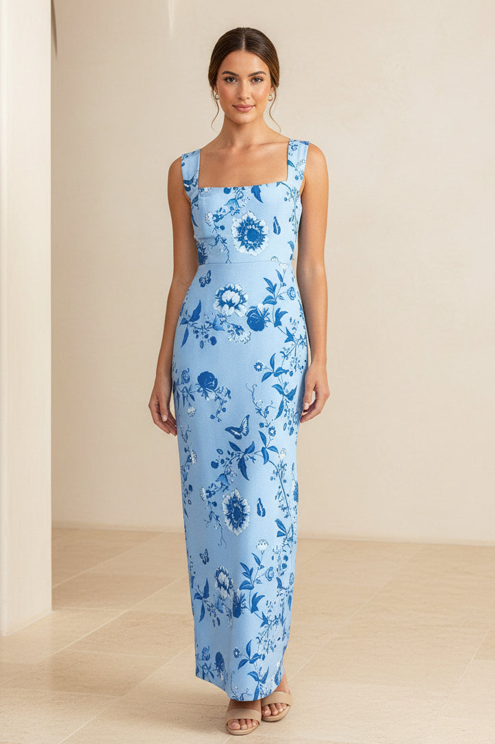 Vestido largo de corte columna con estampado floral y escote cuadrado
