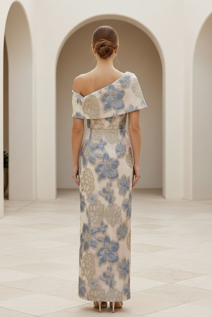 Vestido largo con capa de un hombro jacquard floral