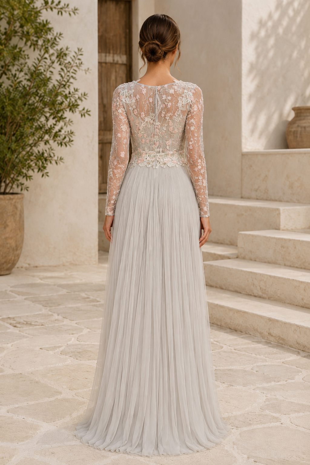 Vestido de noche largo con ilusión de encaje floral y manga larga