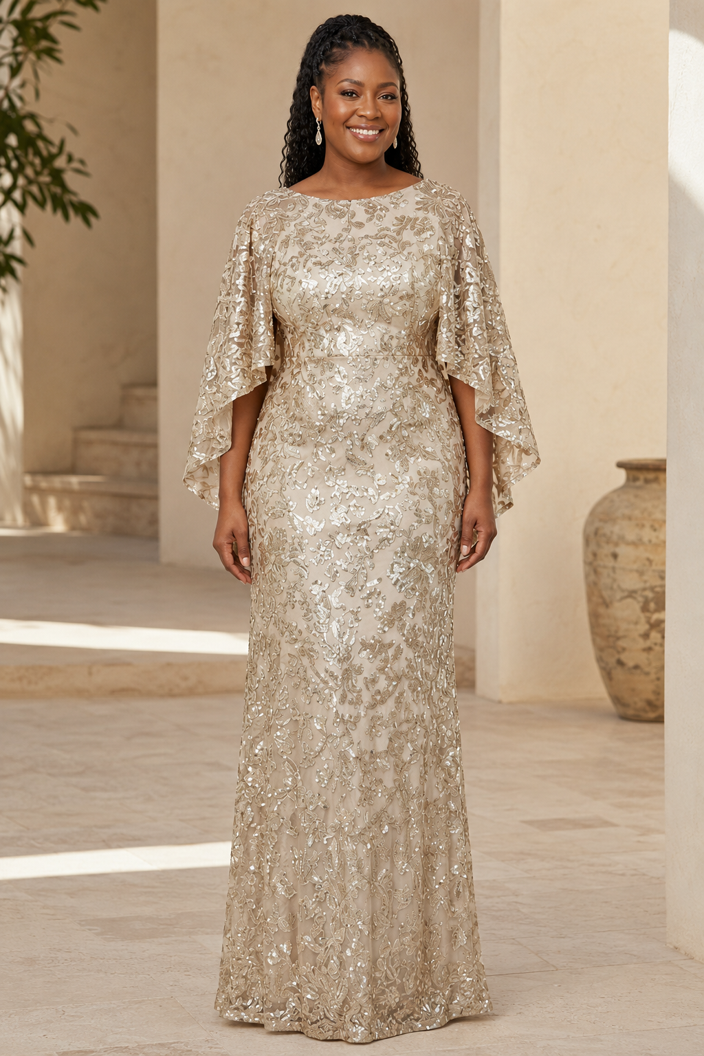 Vestido largo columna floral con lentejuelas y mangas de capa con volantes