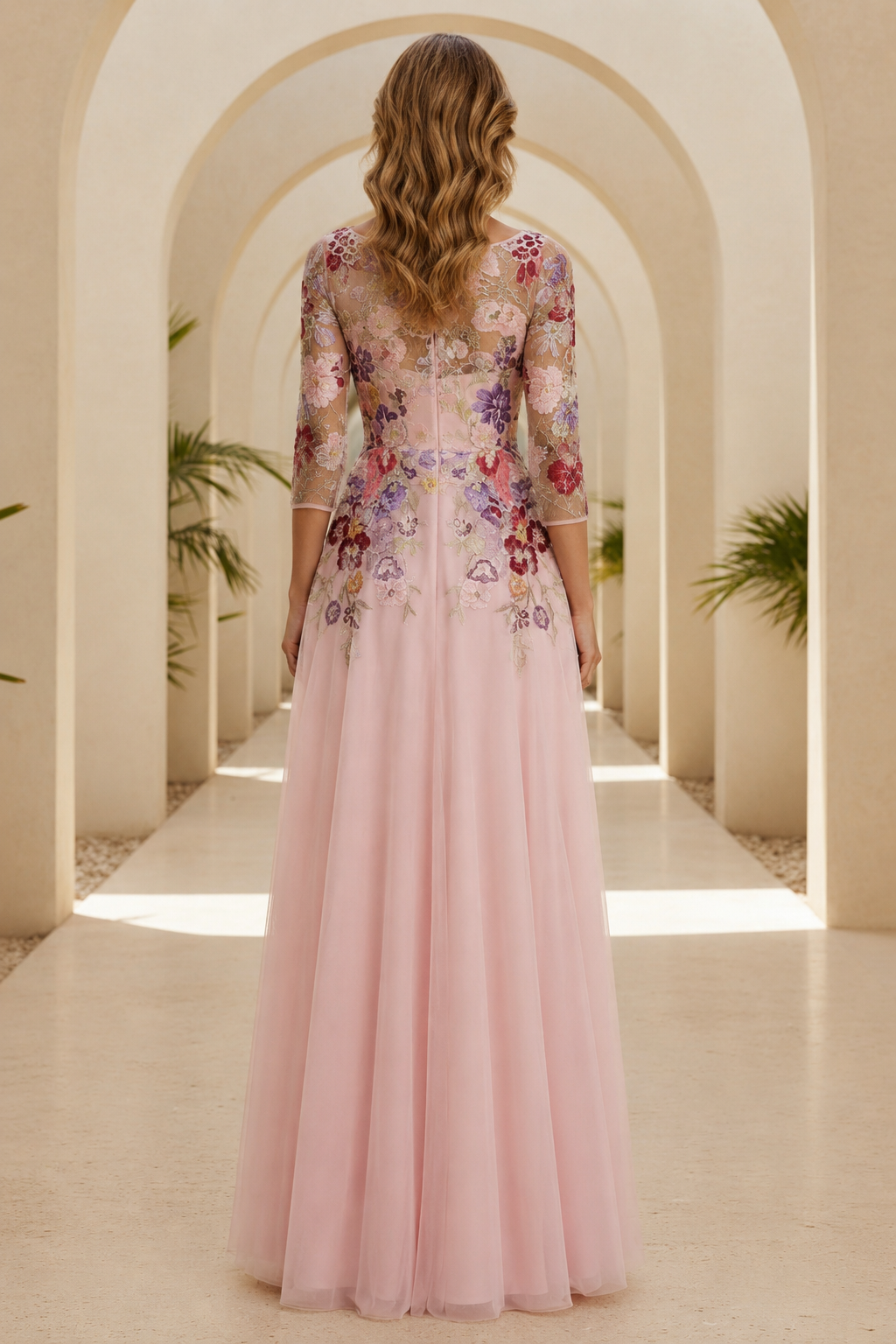 Vestido de Noche Acampanado de Tul con Bordado Floral y Manga 3/4