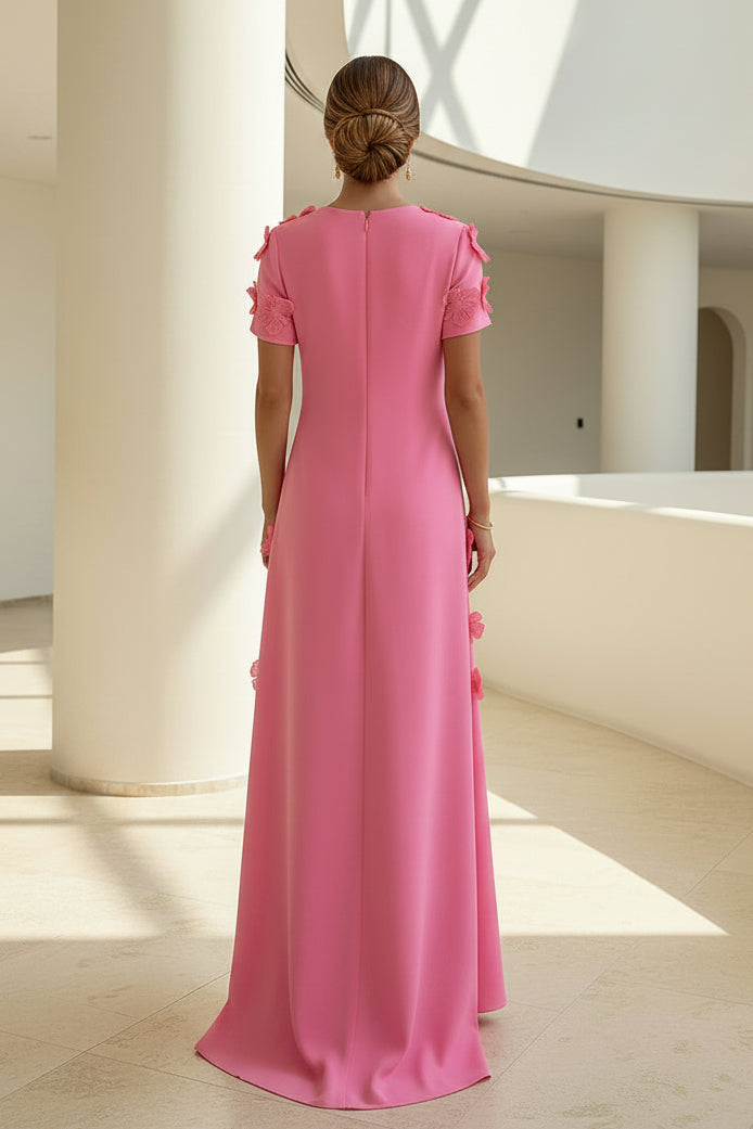 Vestido largo con apliques florales 3D y manga corta