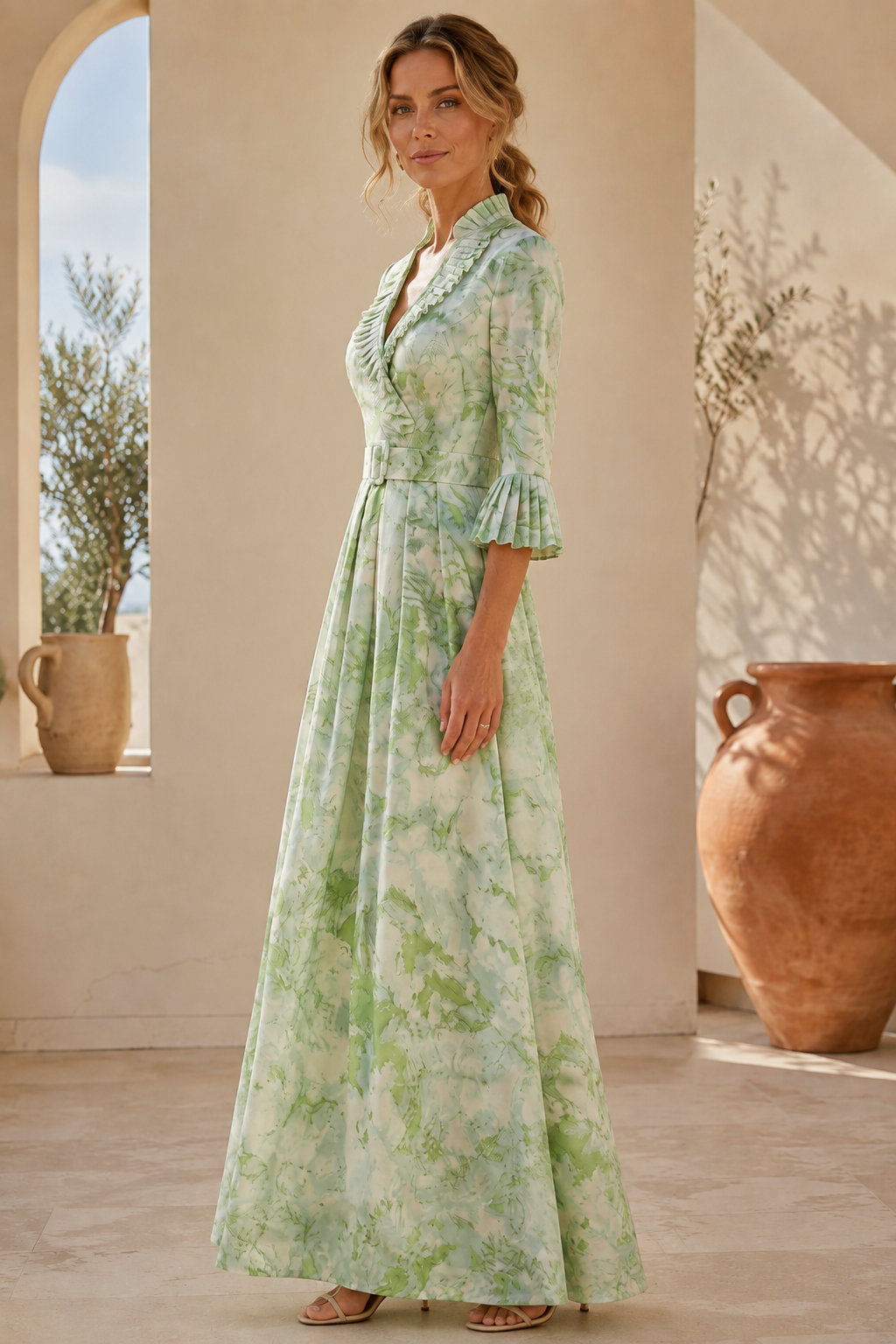 Vestido largo con volantes plisados, escote en V y cinturón
