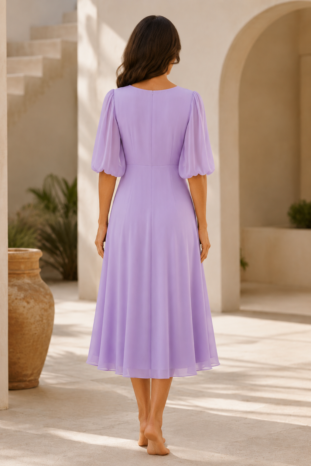 Vestido midi de chifón corte A con apliques florales