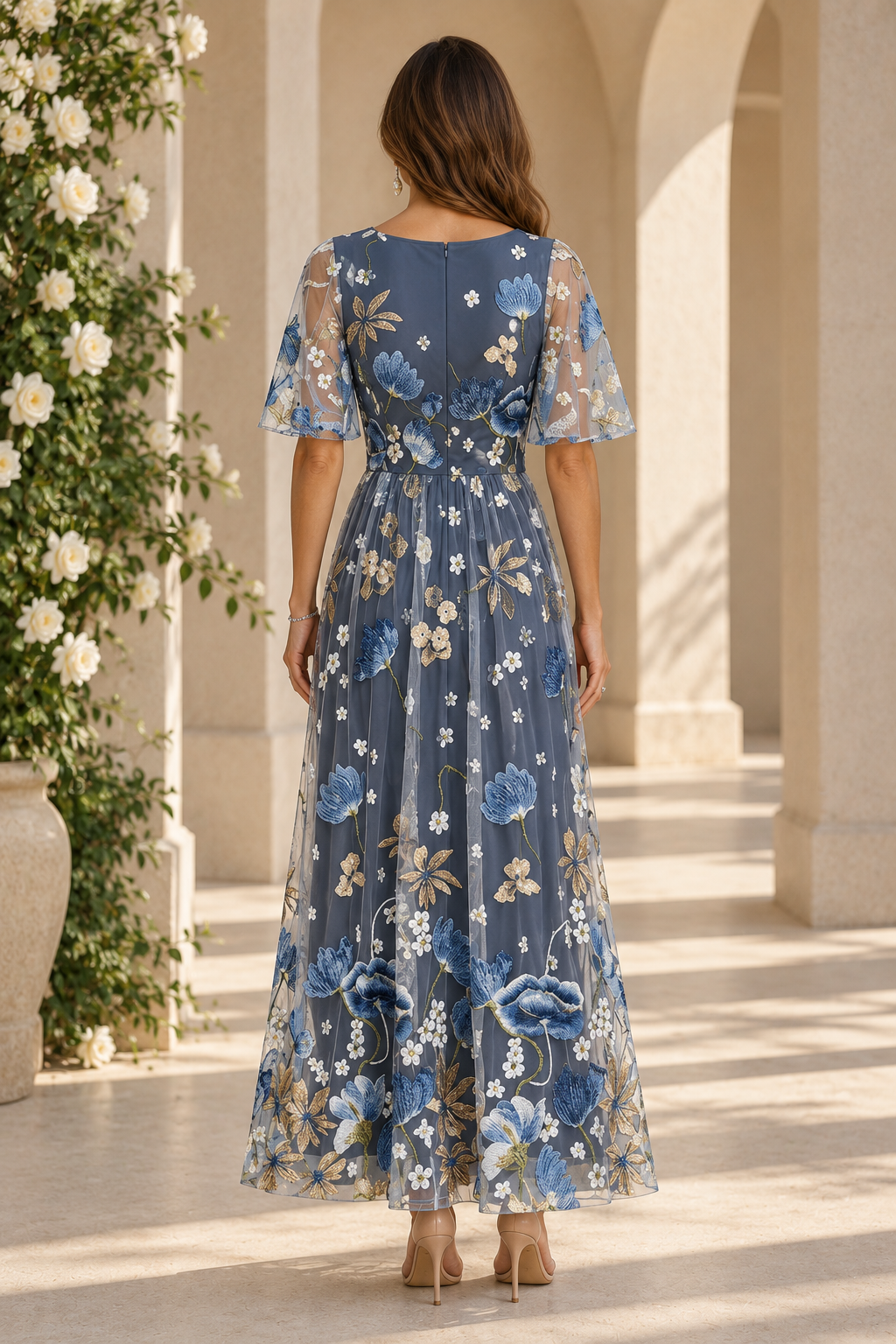 Vestido Evasé con Bordado Floral y Mangas con Volantes