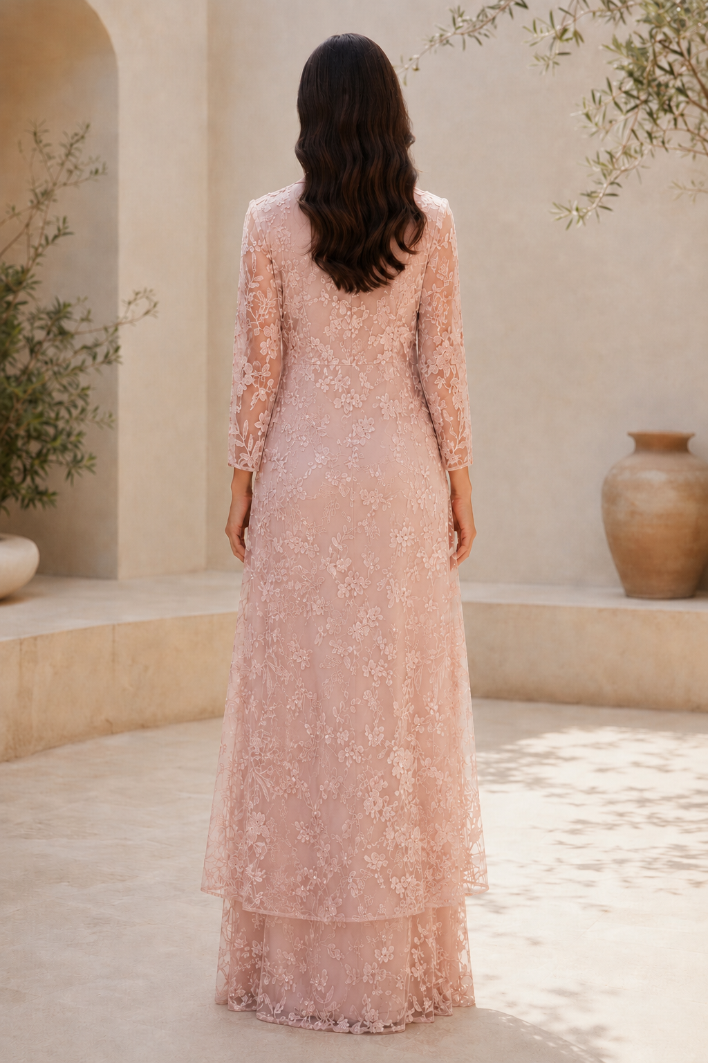 Elegante Vestido Tubo de Encaje con Chaqueta a Juego