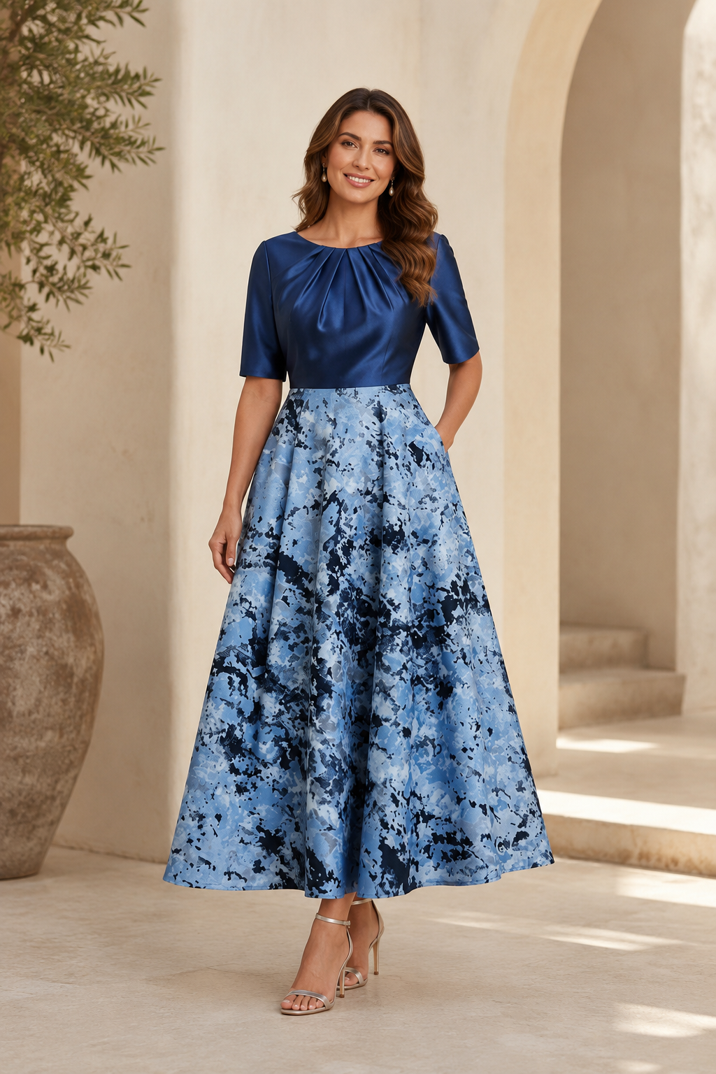 Vestido plisado con corte en A hasta el té con bolsillos