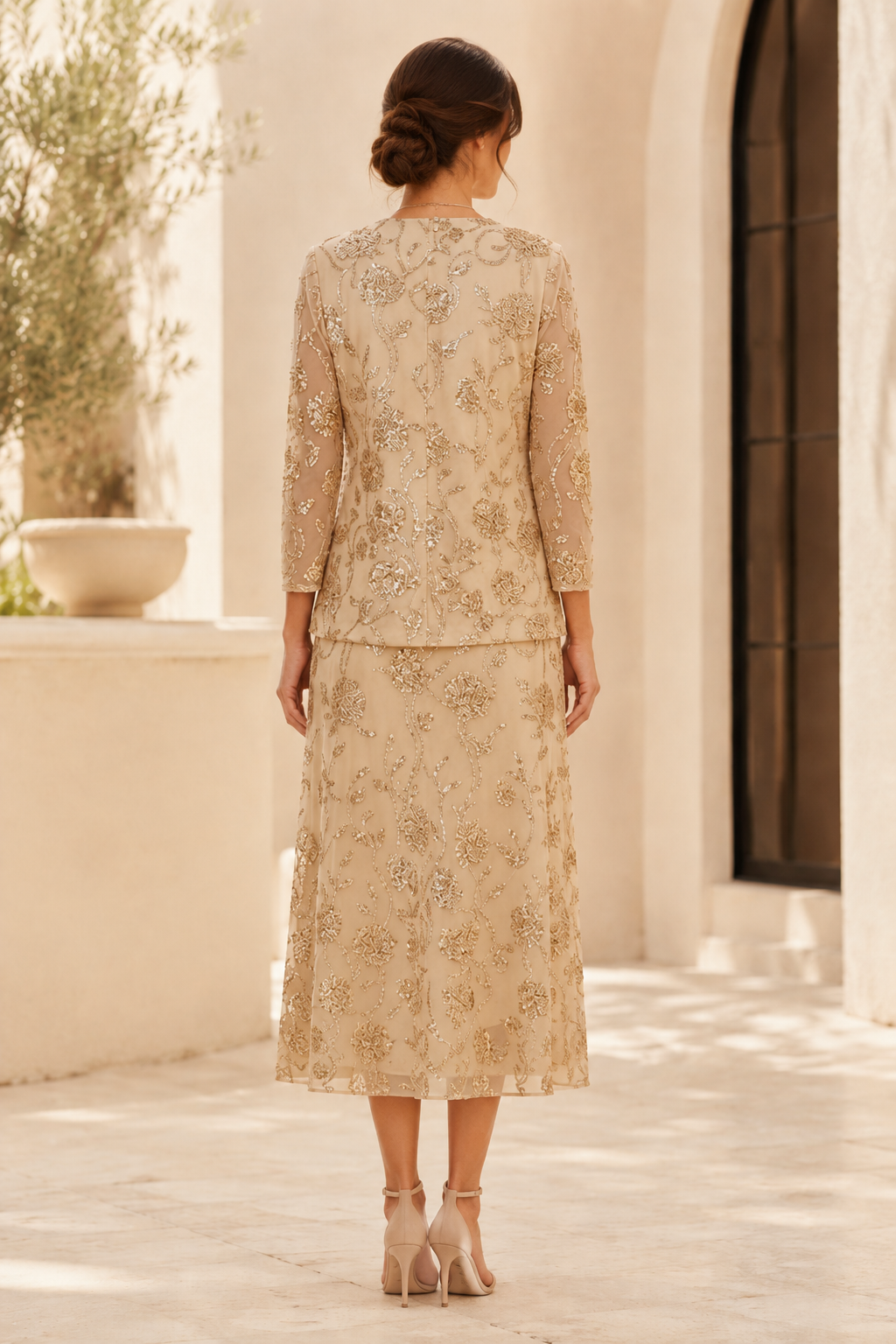 Vestido midi floral con lentejuelas y abalorios, con chaqueta