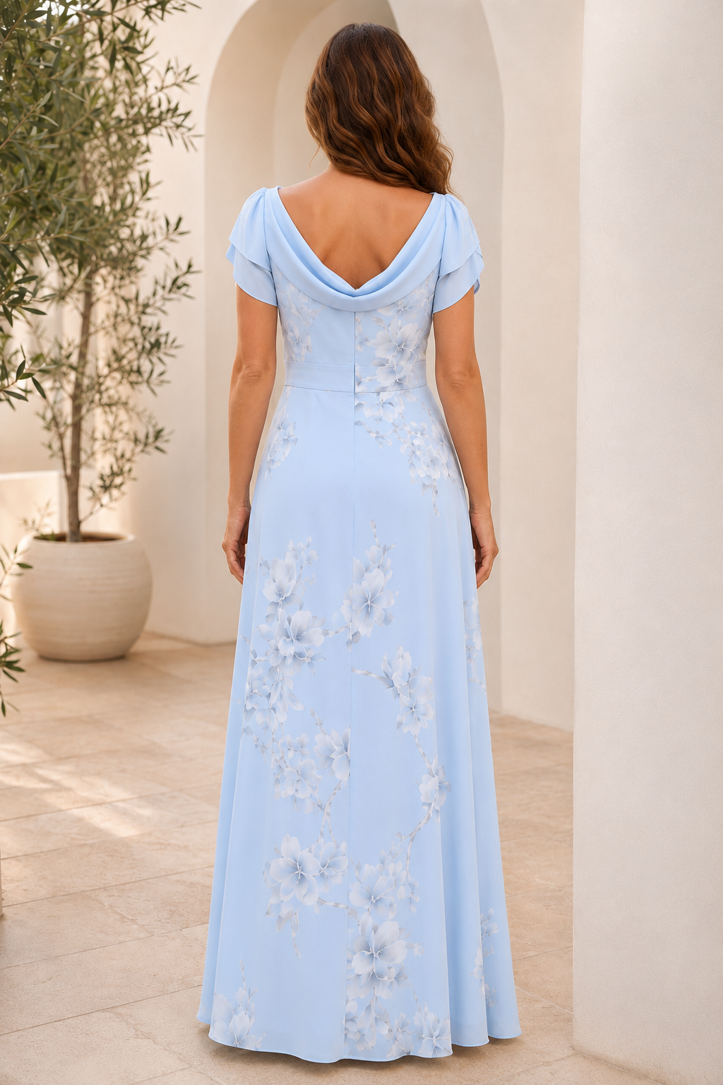 Vestido maxi floral con cuello drapeado y mangas con volantes