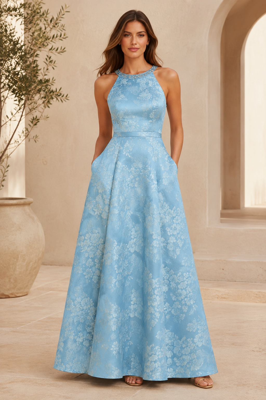 Vestido largo halter de jacquard floral con cuello adornado con cuentas