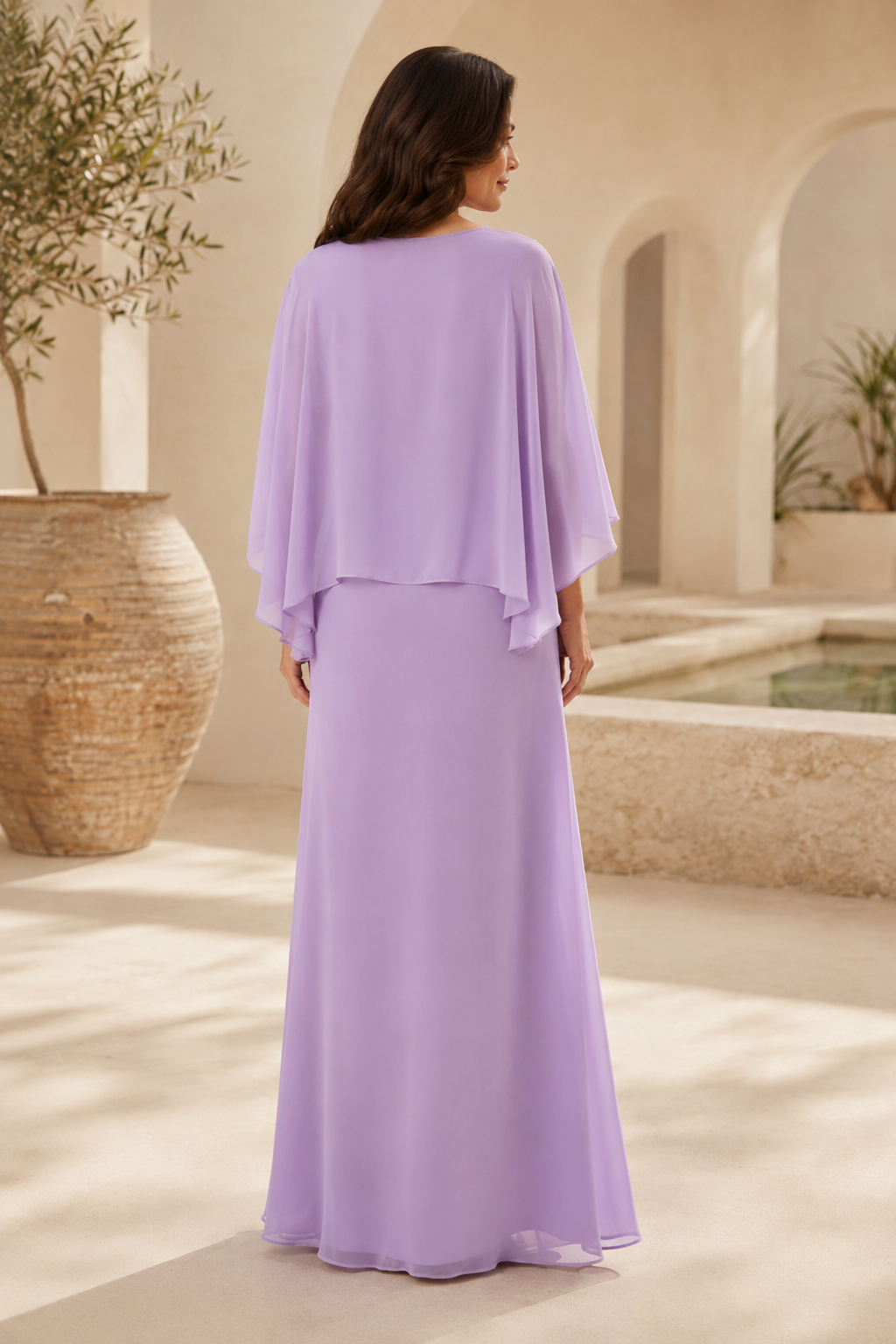 Vestido de noche de gasa con capa superpuesta