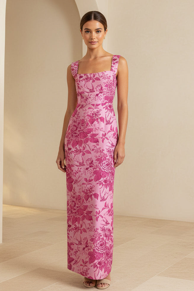 Vestido largo de corte columna con estampado floral y escote cuadrado