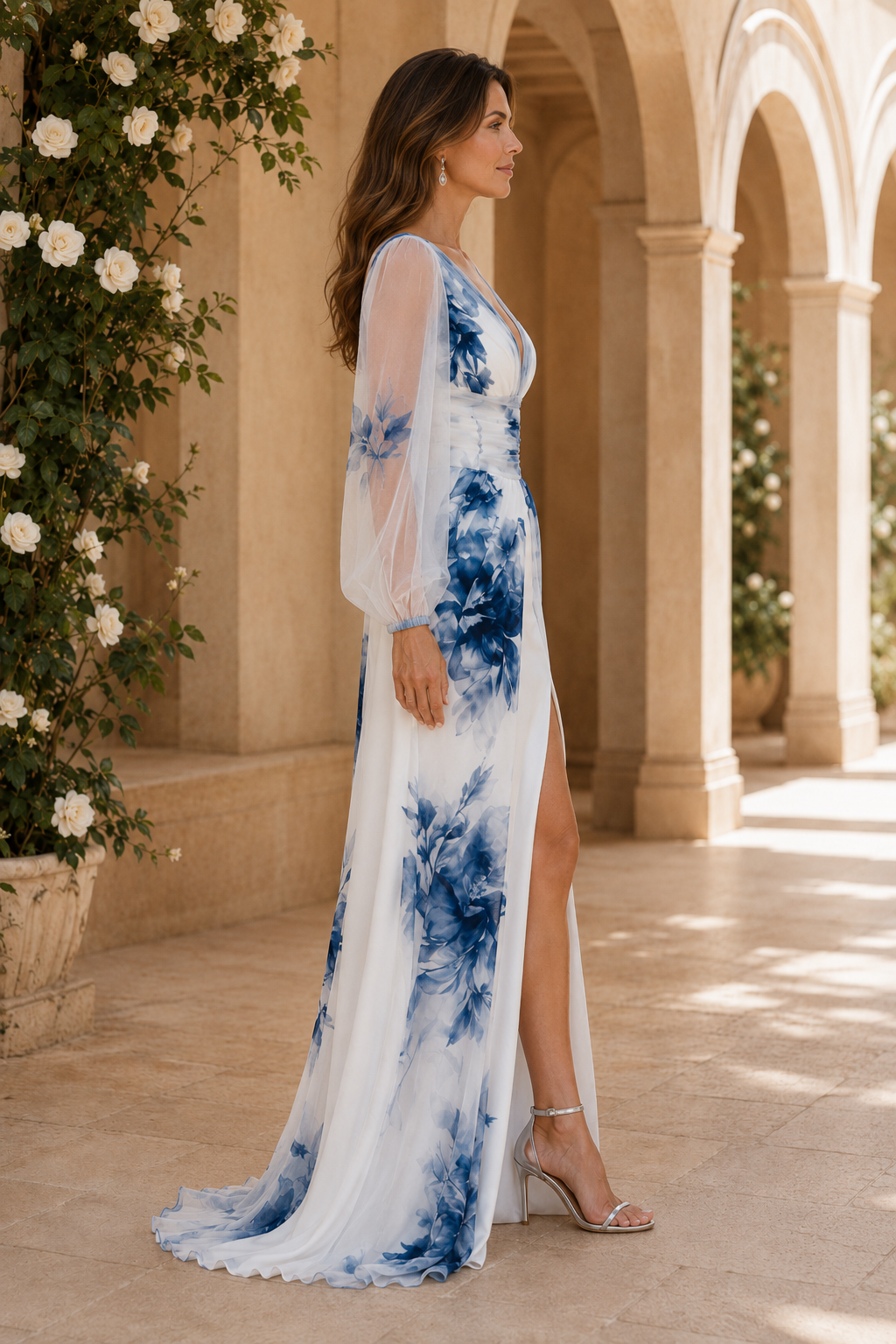 Vestido maxi floral con cuello en V profundo y abertura
