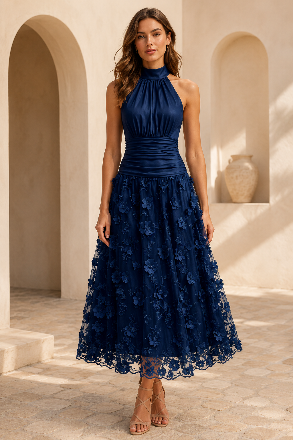 Vestido midi floral 3D con escote halter y cuerpo plisado