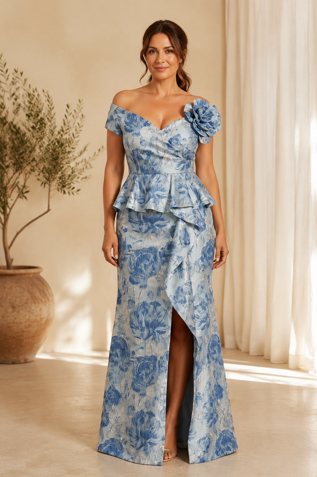 Vestido largo jacquard floral con hombros descubiertos y cintura peplum