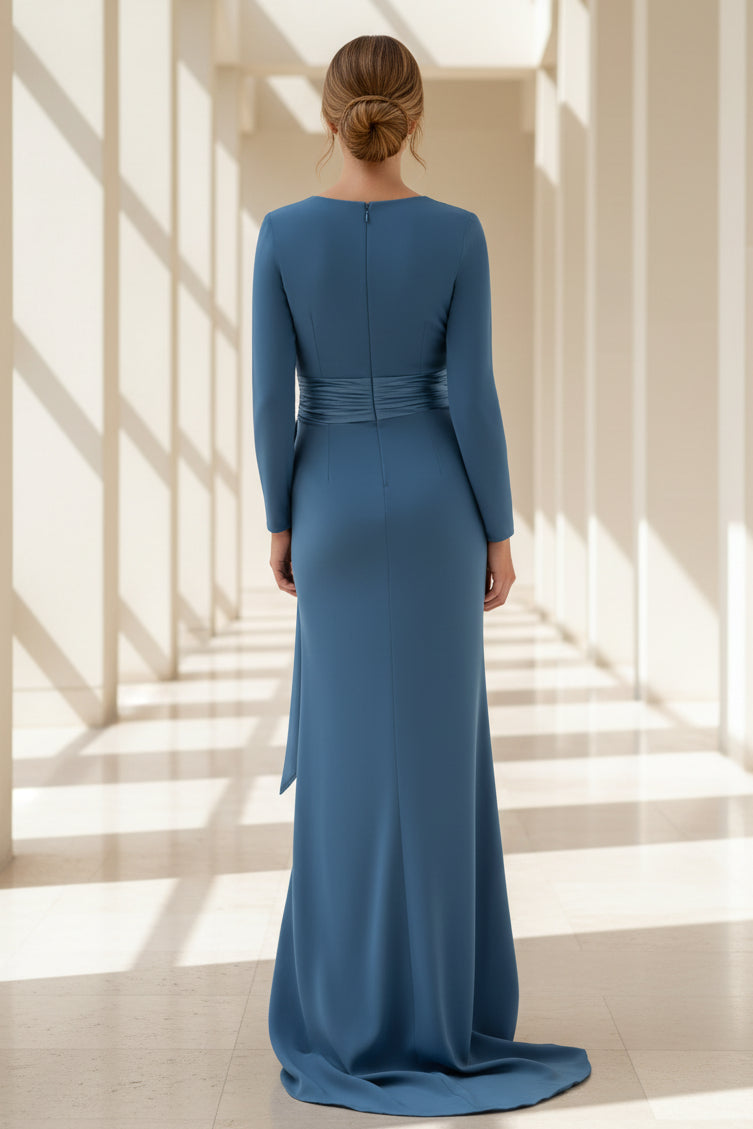 Elegante vestido de noche largo de columna con manga larga y lazo lateral