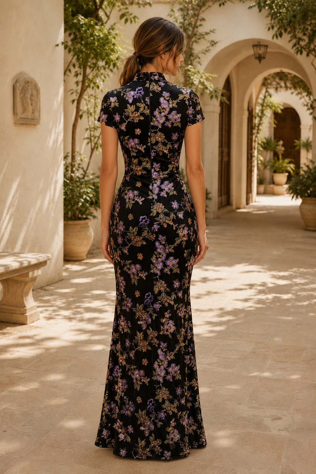 Vestido largo de manga corta con cuello mandarín y estampado floral