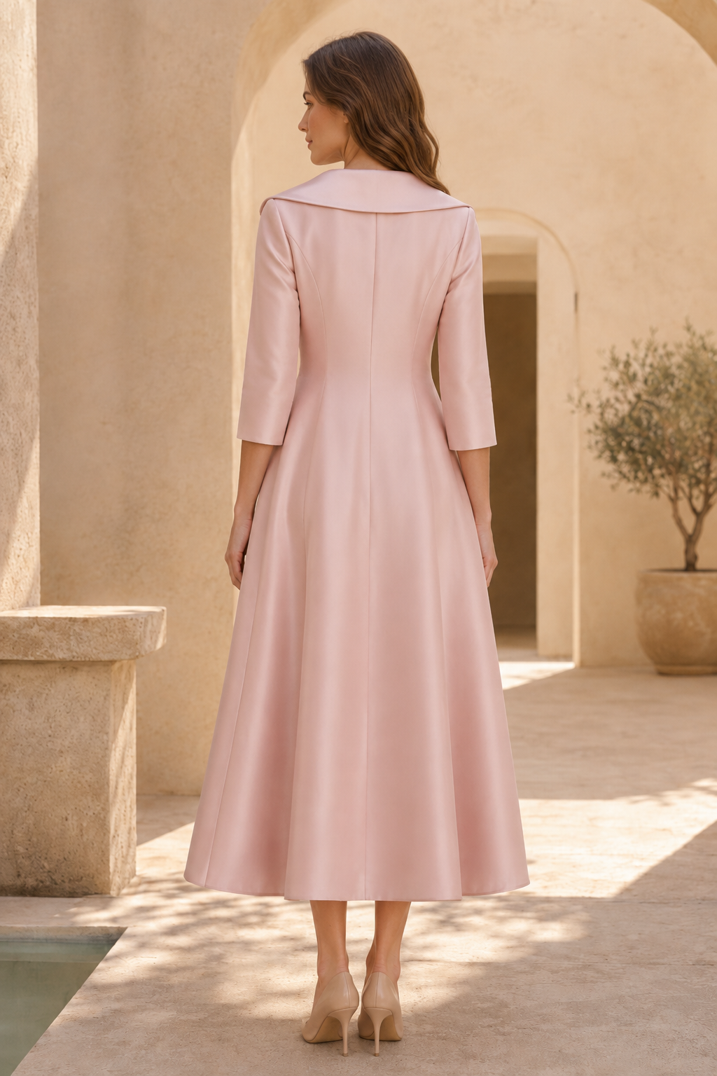 Vestido-abrigo evasé con cuello solapa y lazo