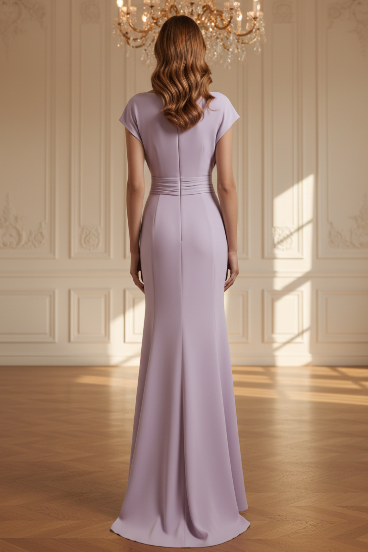 Vestido de noche estilo sirena con cuello de barco y cintura fruncida