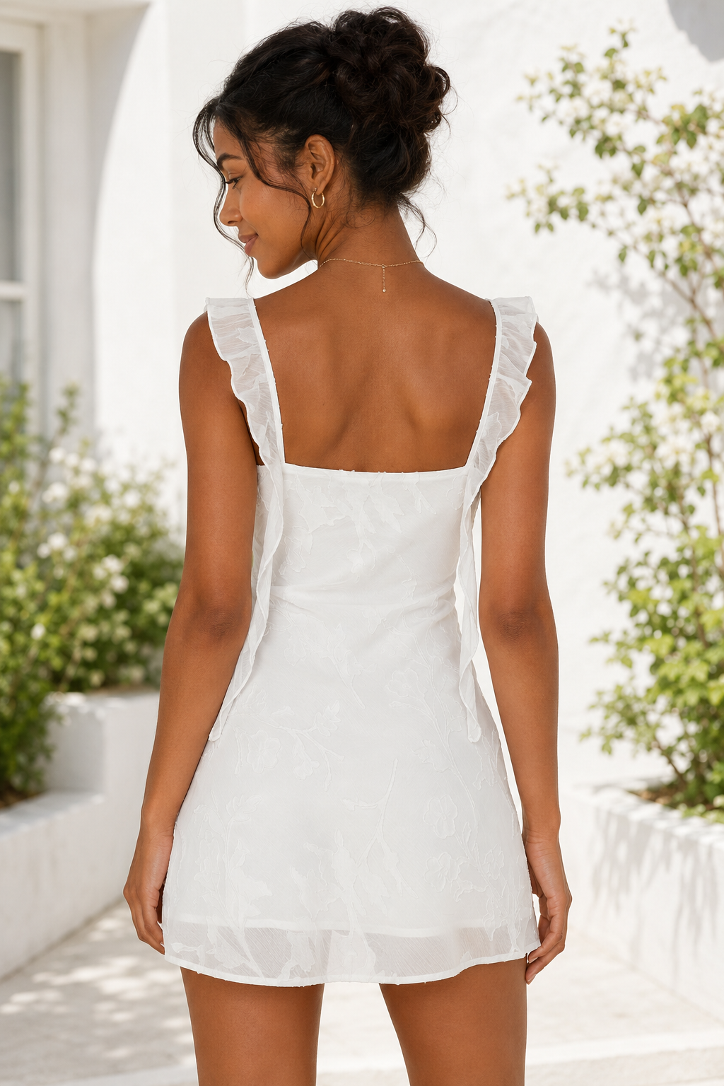 Minivestido con Tirantes de Volantes Bordado Floral