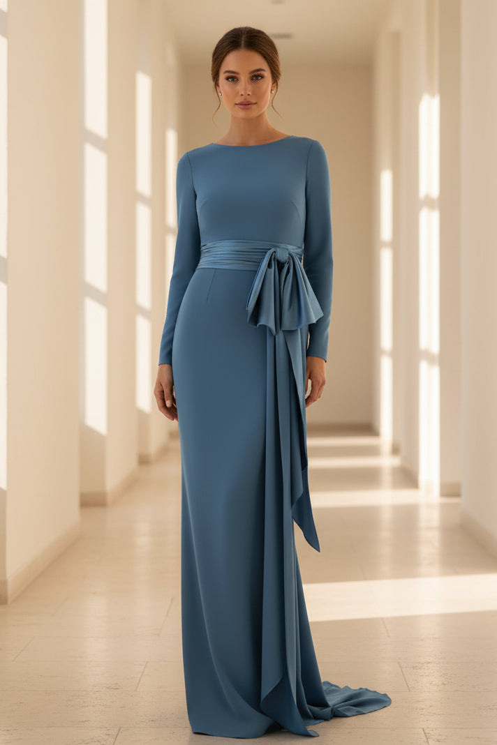 Elegante vestido de noche largo de columna con manga larga y lazo lateral
