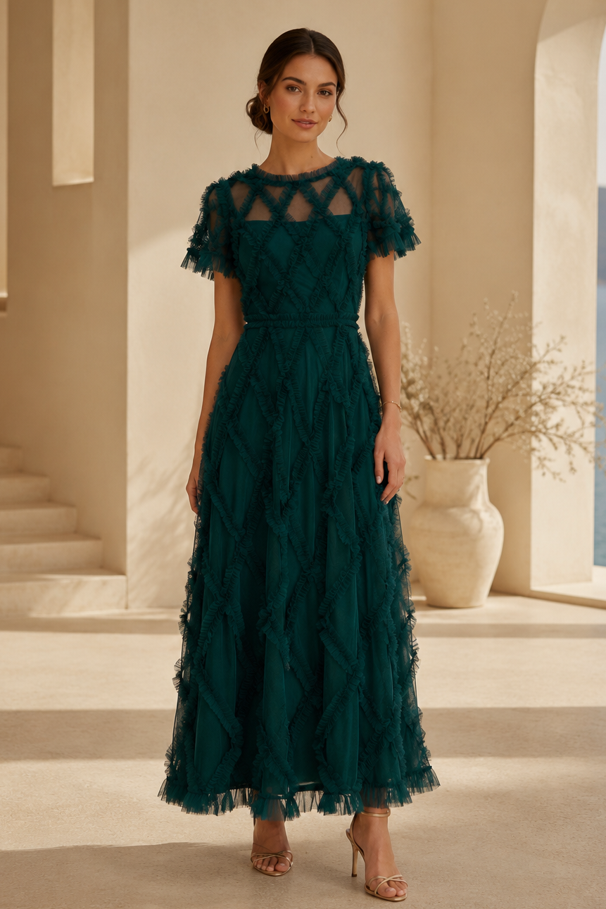 Vestido de Noche en Línea A de Tul con Volantes y Escote Ilusión