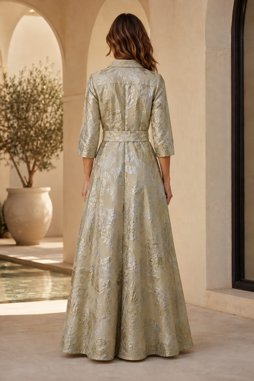 Vestido camisero de jacquard floral metalizado con cintura entallada