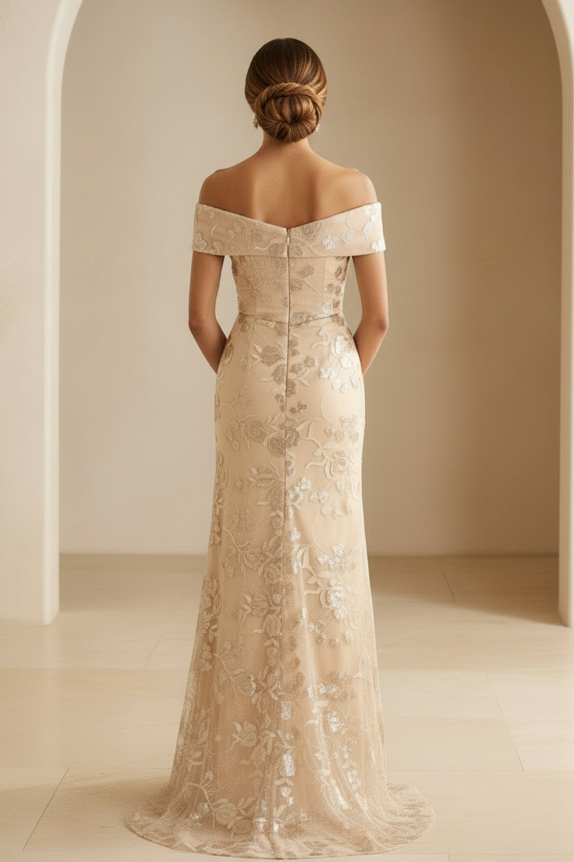 Vestido largo floral de lentejuelas con hombros descubiertos y abertura