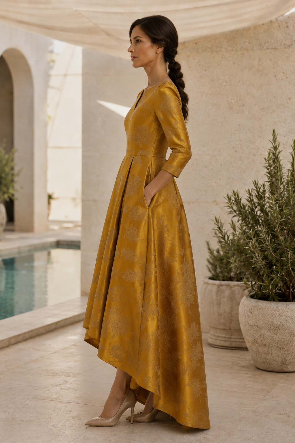 Vestido acampanado Jacquard de corte asimétrico con mangas tres cuartos