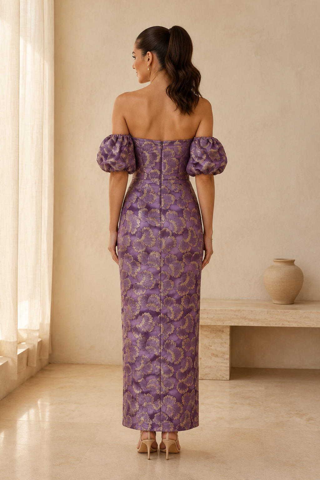 Vestido columna de jacquard con mangas abullonadas y hombros descubiertos