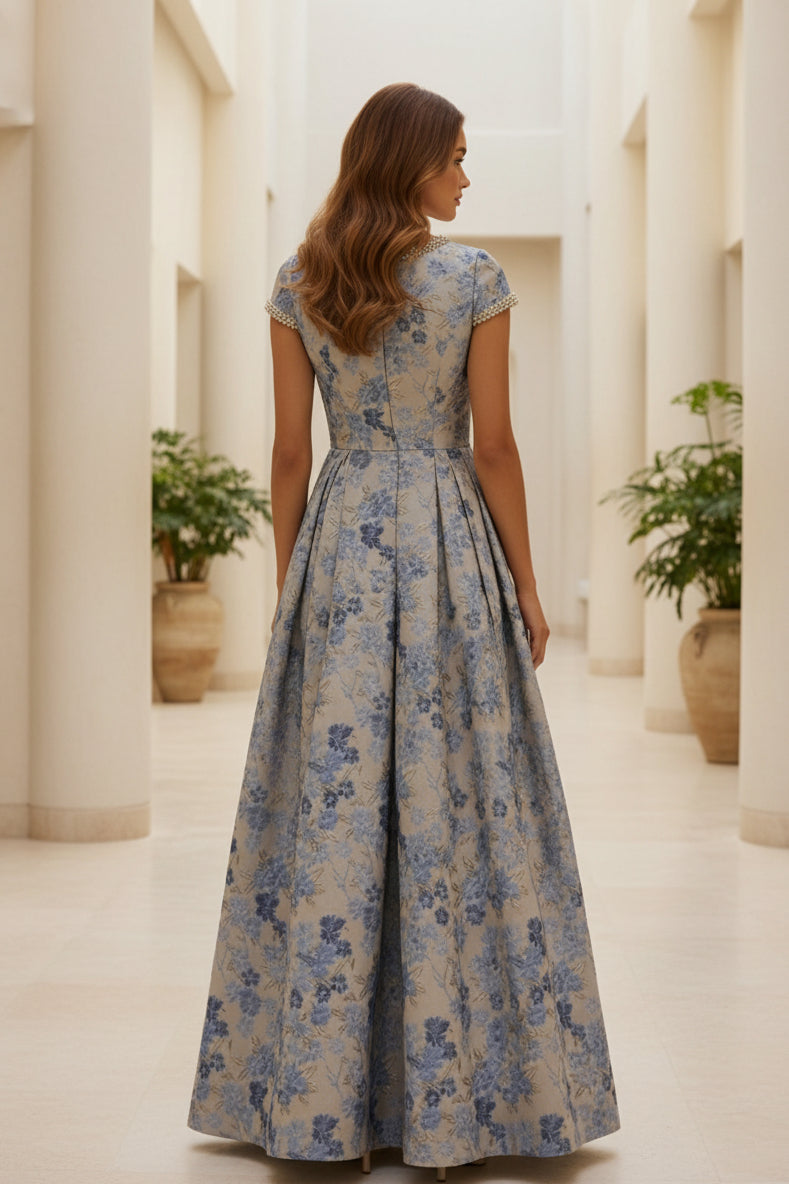 Vestido de gala de jacquard floral con ribete de perlas