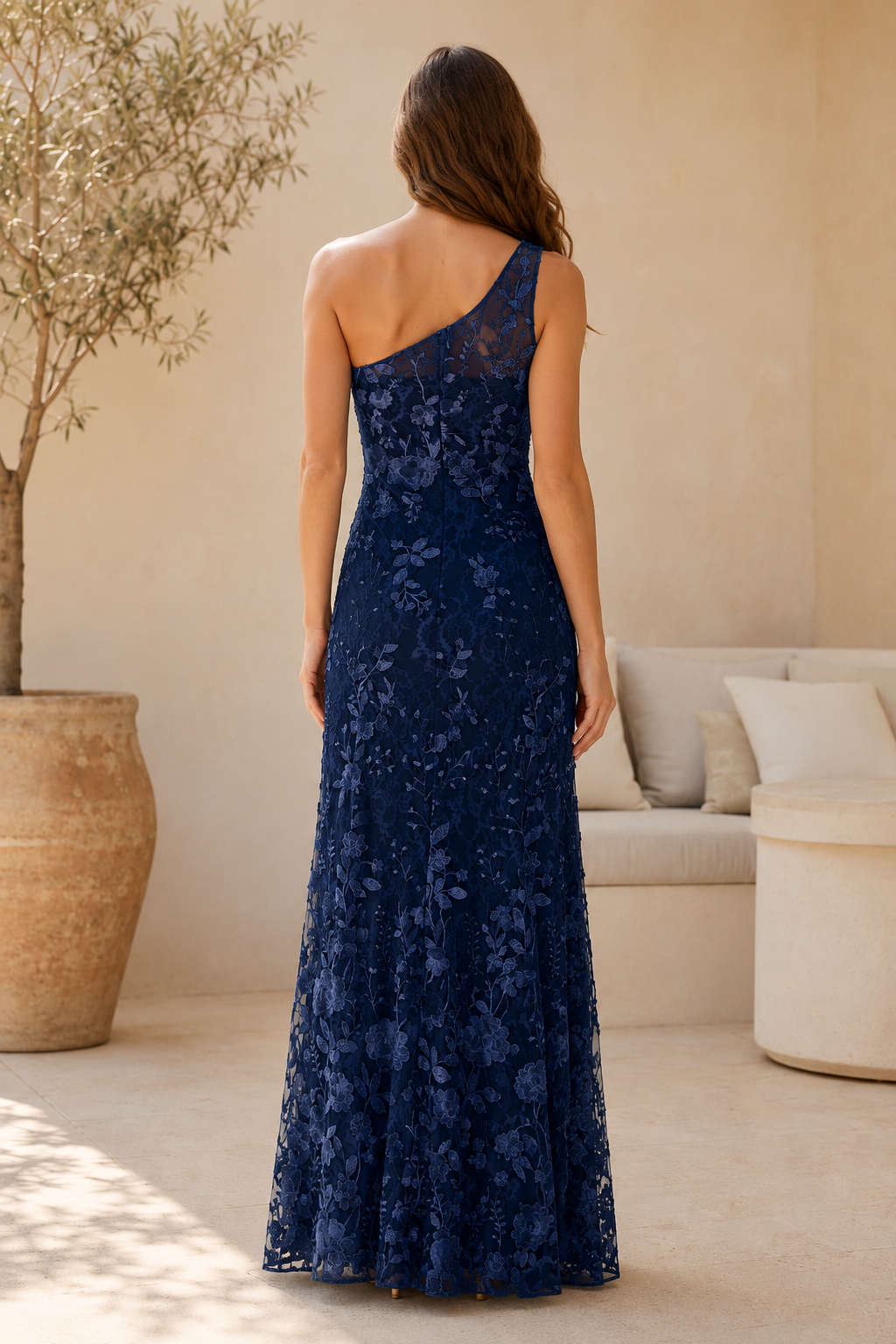 Vestido de Noche con Encaje Floral y un Solo Hombro