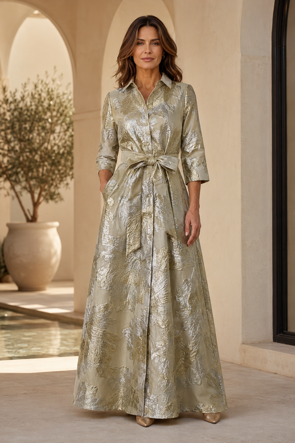 Vestido camisero de jacquard floral metalizado con cintura entallada