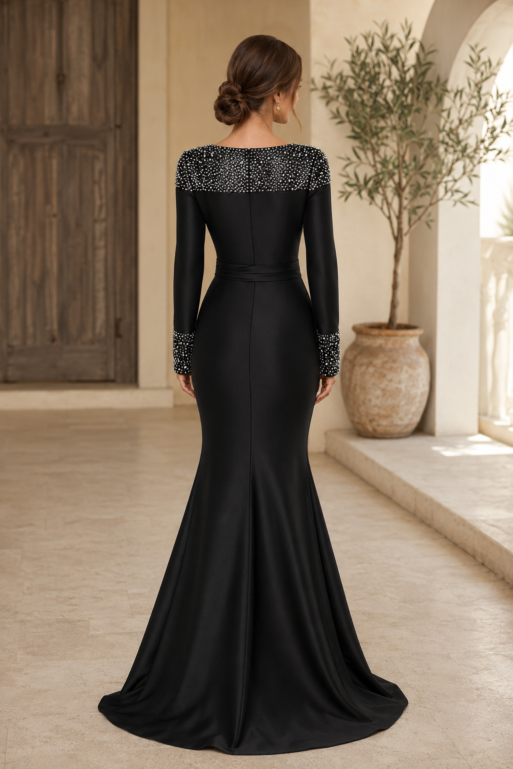 Vestido de noche largo de sirena con manga larga y pedrería