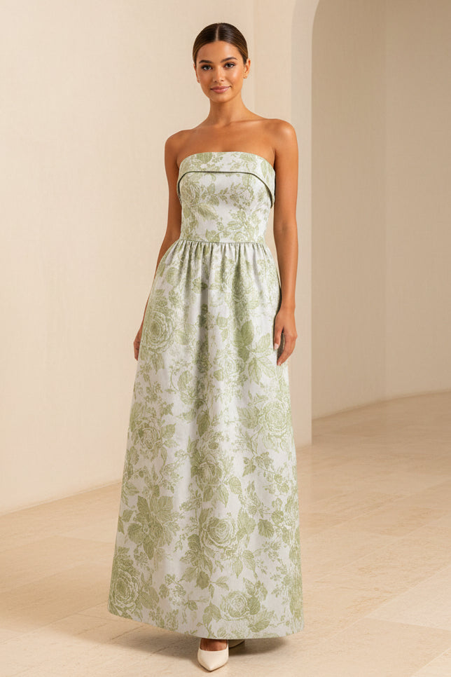 Maxivestido sin tirantes con estampado floral y bolsillos