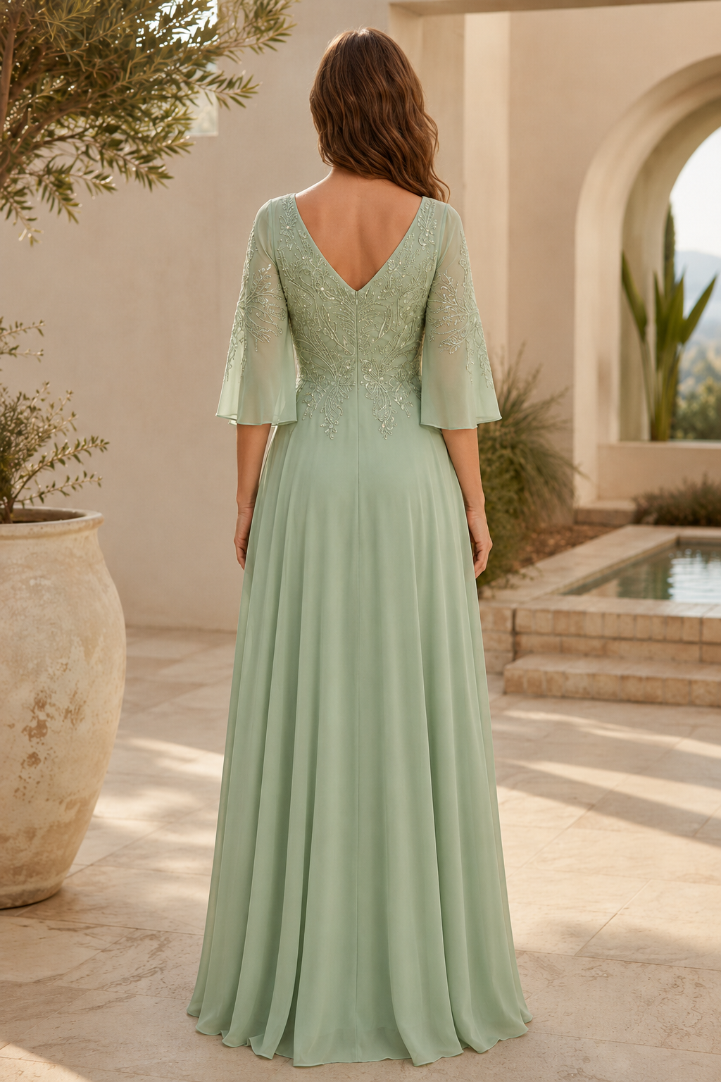 Vestido de línea A bordado con mangas de volantes