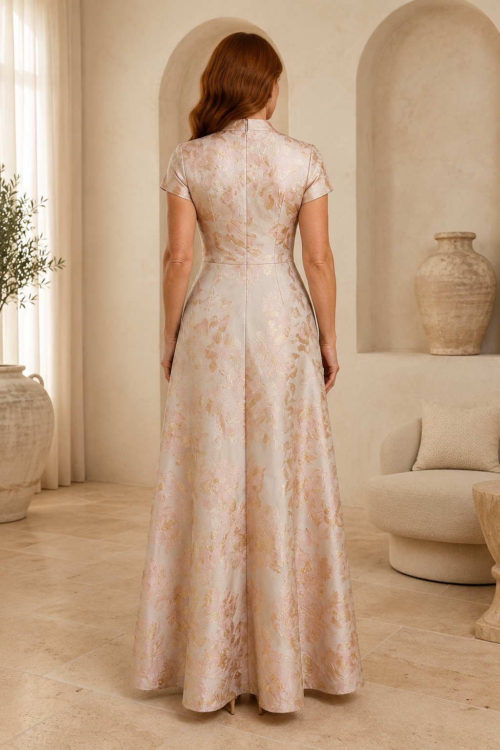 Vestido cruzado de línea A en jacquard floral con cuello alto