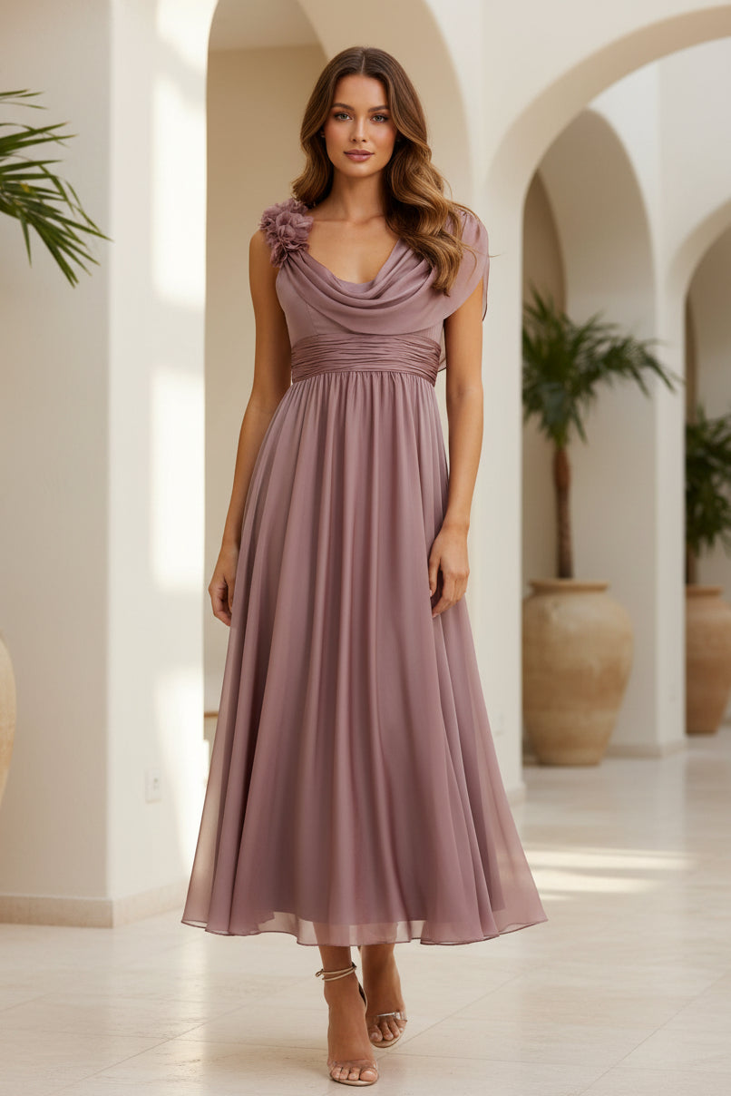 Vestido Midi con Cuello Drapeado y Flor 3D